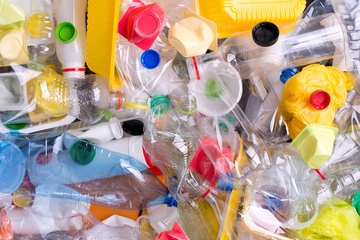 Bunt gemischt: Kunststoffverpackungen hatten 2024 den größten Anteil am Produktionswert (Foto: Fotolia)