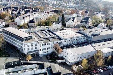Bekommt durch die geplante Übernahme eine neue Perspektive: Der Oberflächenspezialist mit dem Hauptsitz in Lüdenscheid (Foto: Gerhardi Kunststofftechnik)