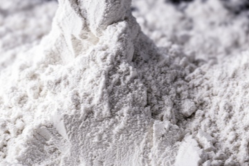 Auch in der Kunststoffindustrie als Weißpigment genutzt: Titandioxid (Foto: PantherMedia/robertohunger)