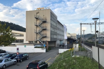 In Niederwangen, im Schweizer Kanton Bern: Der Hauptsitz des Automobilzulieferers (Foto: Adval Tech)