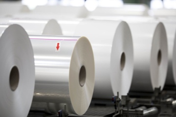 Biaxial orientierte PP-Folien laufen in Neunkirchen wieder von den Maschinen (Foto: Treofan)