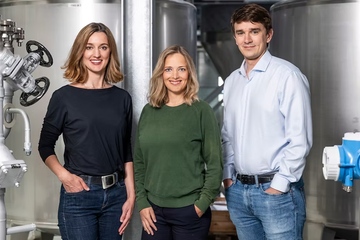 Das traceless-Team: Sina Spingler (COO), Anne Lamp (CEO & Co-Founder) und Niklas Rambow (Leiter Technologieentwicklung; v.li.; Foto: Traceless)