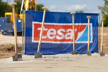 Baustart in Offenburg: das neue Produktionsgebäude soll 2027 in Betrieb genommen werden (Foto: Tesa)