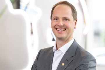 Freut sich über steigende Umsätze in schwierigen Zeiten: Konzernchef Matthias Lapp (Foto: Lapp)