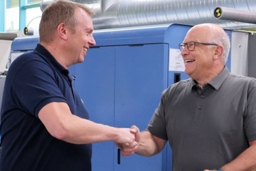 Der neue Chef und der alte: Dr. Christof Stotko (li.) und Karl Tochtermann (Foto: S+P Samson)