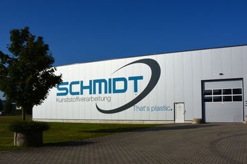 Mit neuer Perspektive: Der Kunststoffbetrieb aus Emsbüren (Foto: Schmidt Kunststoffverarbeitung)