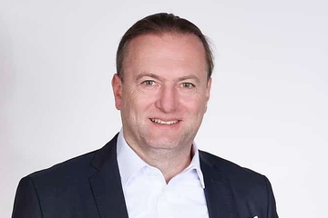 Leitet die Gruppe über seine Gesellschaft EWF Invest: Geschäftsführer Dr. Thomas Höhrhan (Foto: Robust Industry)