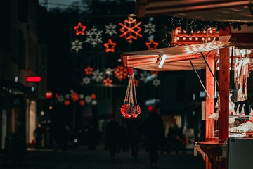 Schöne Bescherung: Vor allem bei den Kunststoffverarbeitern sackte das Stimmungsbarometer deutlich ab (Foto: Pexels/Luis La)