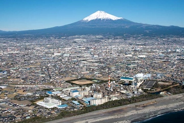 Anweisung aus Japan: Die zweite COC-Anlage von Topas in Leuna wird ein Jahr später in Betrieb gehen (Foto: Polyplastics)