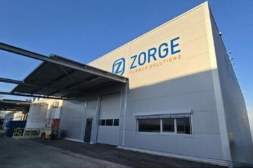 Nach sieben Monaten Bauzeit fertiggestellt: der Logistikneubau in Kirchheim unter Teck (Foto: Zorge)