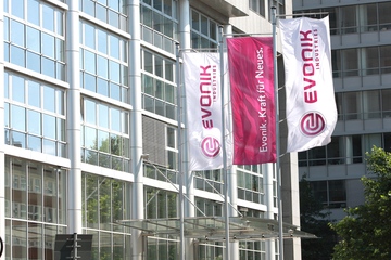 Rechnet mit weiterhin schwierigem Umfeld: der Spezialchemiekonzern aus Essen (Foto: Evonik)