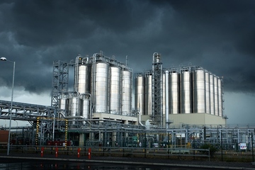 Die dunklen Wolken könnten sich bald verziehen: die PE-LD-Anlage in Wilton (Foto: Sabic)