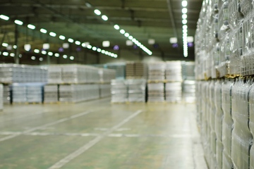 Die 100-Prozent-Pflicht wurde aufgehoben: für Umreifungsbänder und Palettenfolien (Foto: Smarterpix/Kalinovskiy)