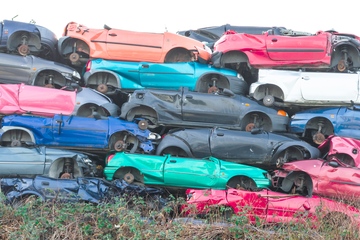 Aufgeweicht: EU-Parlament und -Rat haben sich auf geringere Rezyklateinsatzquoten für den Automobilbau geeinigt (Foto: SmarterPix/Fujisl)