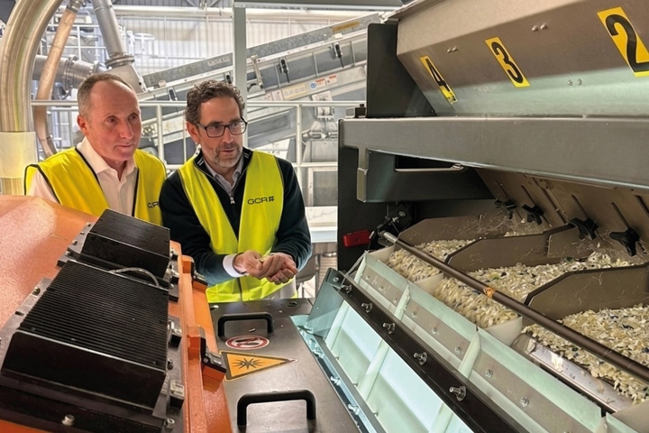 Während der Tests: Markus Dambeck, Vorsitzender der RIGK-Geschäftsführung, und Santiago Sans (Industrial and Innovation Director bei GCR, v.li., Foto: GCR/RIGK)