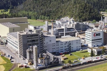 Manövriert sich durch schwierige Zeiten: der Polyamid-Spezialist aus Domat in der Schweiz (Foto: Ems-Chemie)