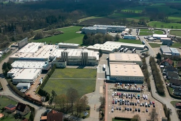 Aus der Vogelperspektive: das Werk in Dietenheim (Foto: Etimex)