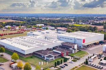 Betriebsgelände im niedersächsischen Damme (Foto: Internorm)