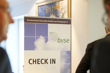 Hilfe von der Politik: eine der Forderungen auf dem 28. Altkunststofftag in Bad Neuenahr (Foto: bvse)