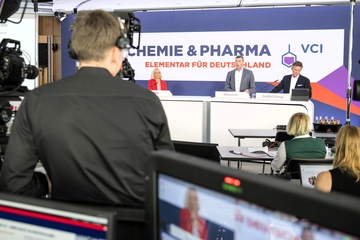Technik hui, Zahlen pfui: Die deutsche Chemieindustrie darbt weiterhin (Foto: VCI/Thomas Lohnes)