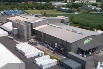 Das PET-Recyclingwerk in Müllendorf: Das Unternehmen investierte zuletzt in die Anpassung der Anlage an das österreichische Einwegpfandsystem (Foto: PET to PET)