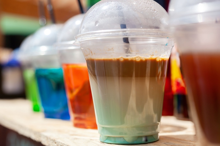 Einwegbecher: Mehrere deutsche Städte erheben darauf eine Verpackungssteuer (Foto: Pexels/Julia Filirovska)