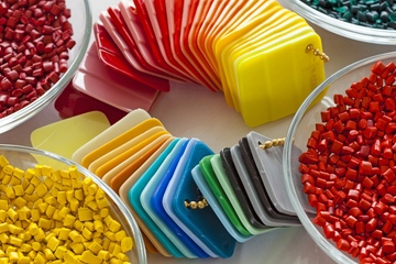 Bunte Vielfalt: Additive und Masterbatches (Foto: Fotolia/aykuterd)