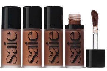 Verpackung für dekorative Kosmetik inklusive Applikator (Foto: Lombardi)