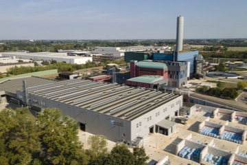 Unter der Sonne Norditaliens: das neue Recyclingwerk in Modena (Foto: Aliplast)
