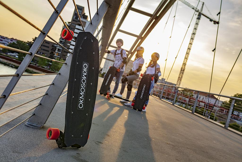 Lanxess: Verbundwerkstoff für leichte Elektro-Skateboards